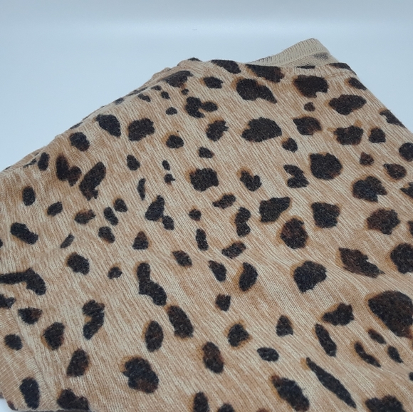 Cheetah Animal Leopard Knit cap sleeve sweater - Picture 3 of 6